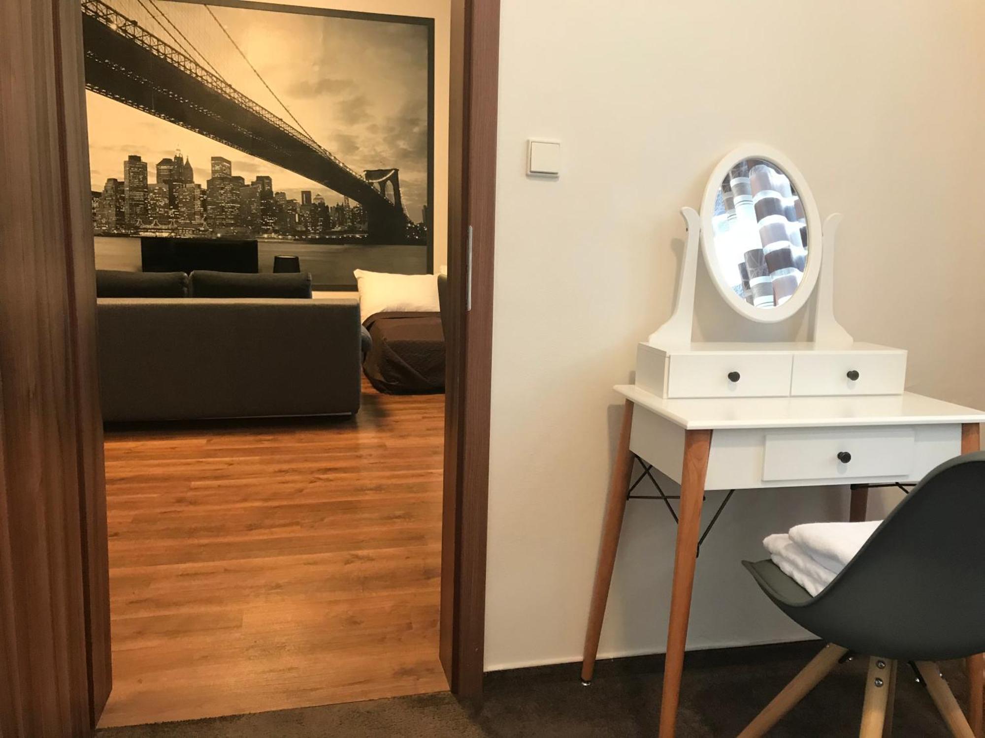 Old Town Boutique Apartments 利贝雷茨 客房 照片