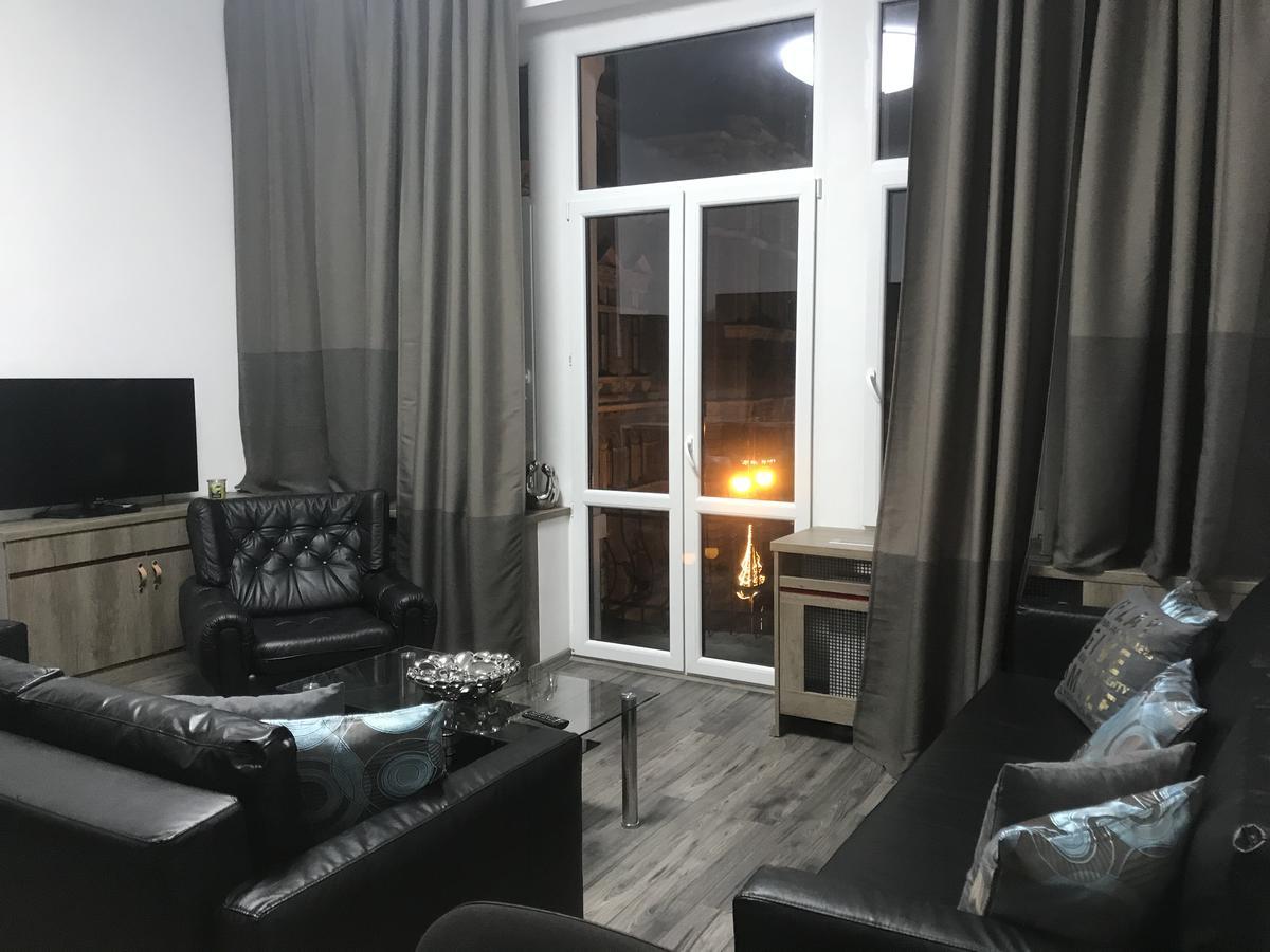 Old Town Boutique Apartments 利贝雷茨 外观 照片