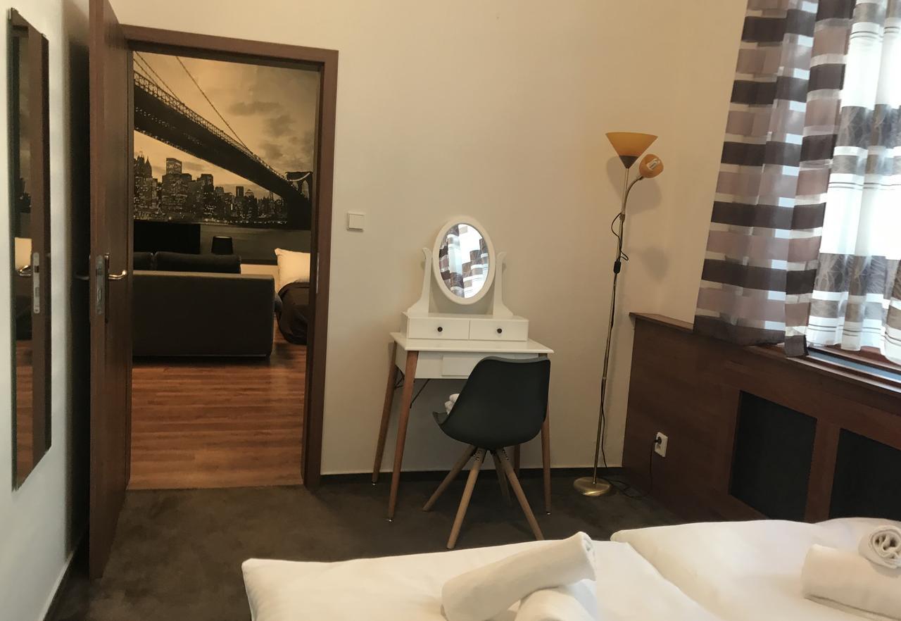 Old Town Boutique Apartments 利贝雷茨 外观 照片
