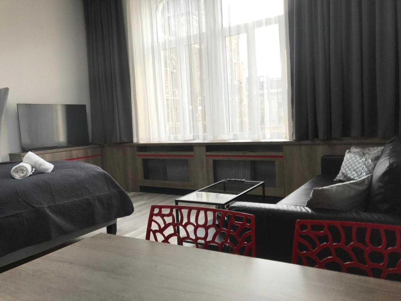Old Town Boutique Apartments 利贝雷茨 外观 照片