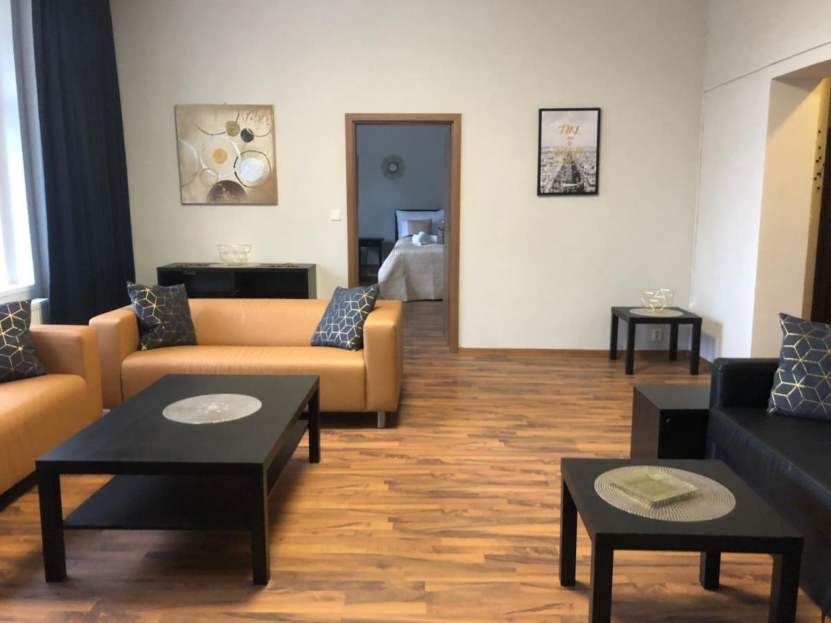 Old Town Boutique Apartments 利贝雷茨 外观 照片